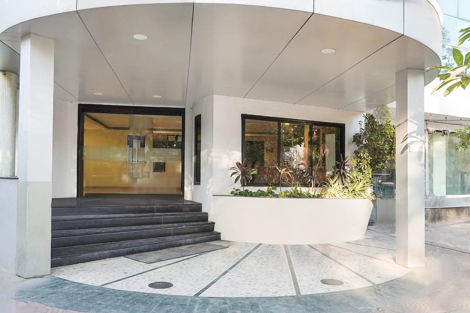 House | Reception