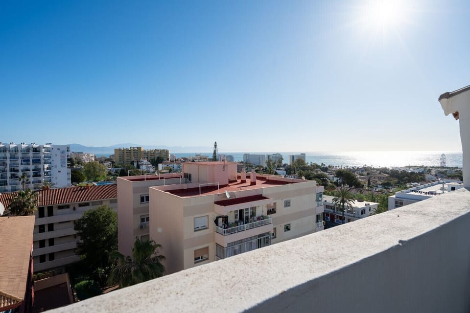 You’ll be staying just 500 meters from the beach and the vibrant Puerto Marina, making it easy to enjoy the sea air anytime. The balcony offers a front-row seat to the Mediterranean, perfect for a peaceful morning coffee.