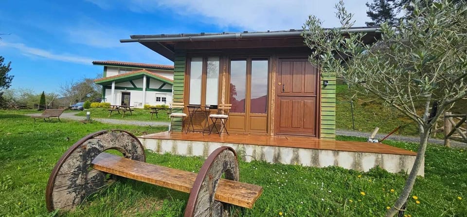 Standard Apartment, Patio, Courtyard View | Property grounds
