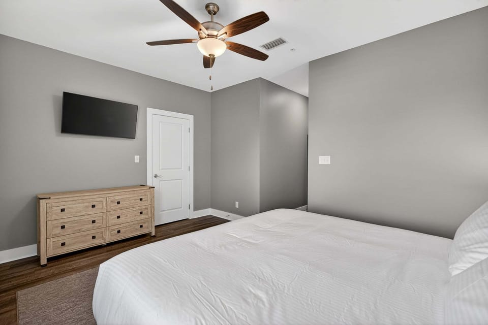 Hidden Lake 622 - 30A - Bedroom