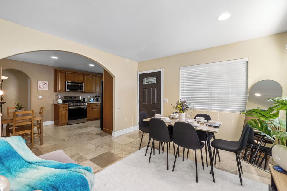 A roomy dining space perfect for family dinners or friendly gatherings