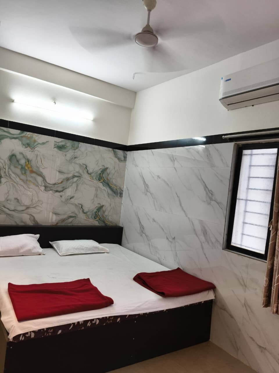 Deluxe Room | Free WiFi, bed sheets