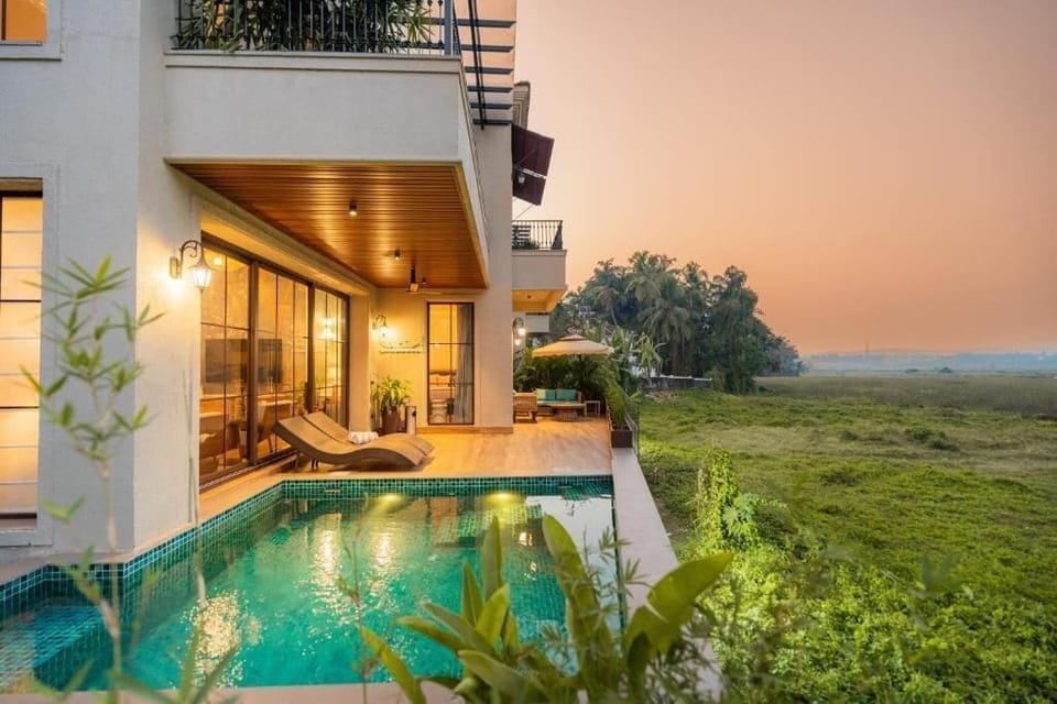 Deluxe Villa | Pool | Outdoor pool