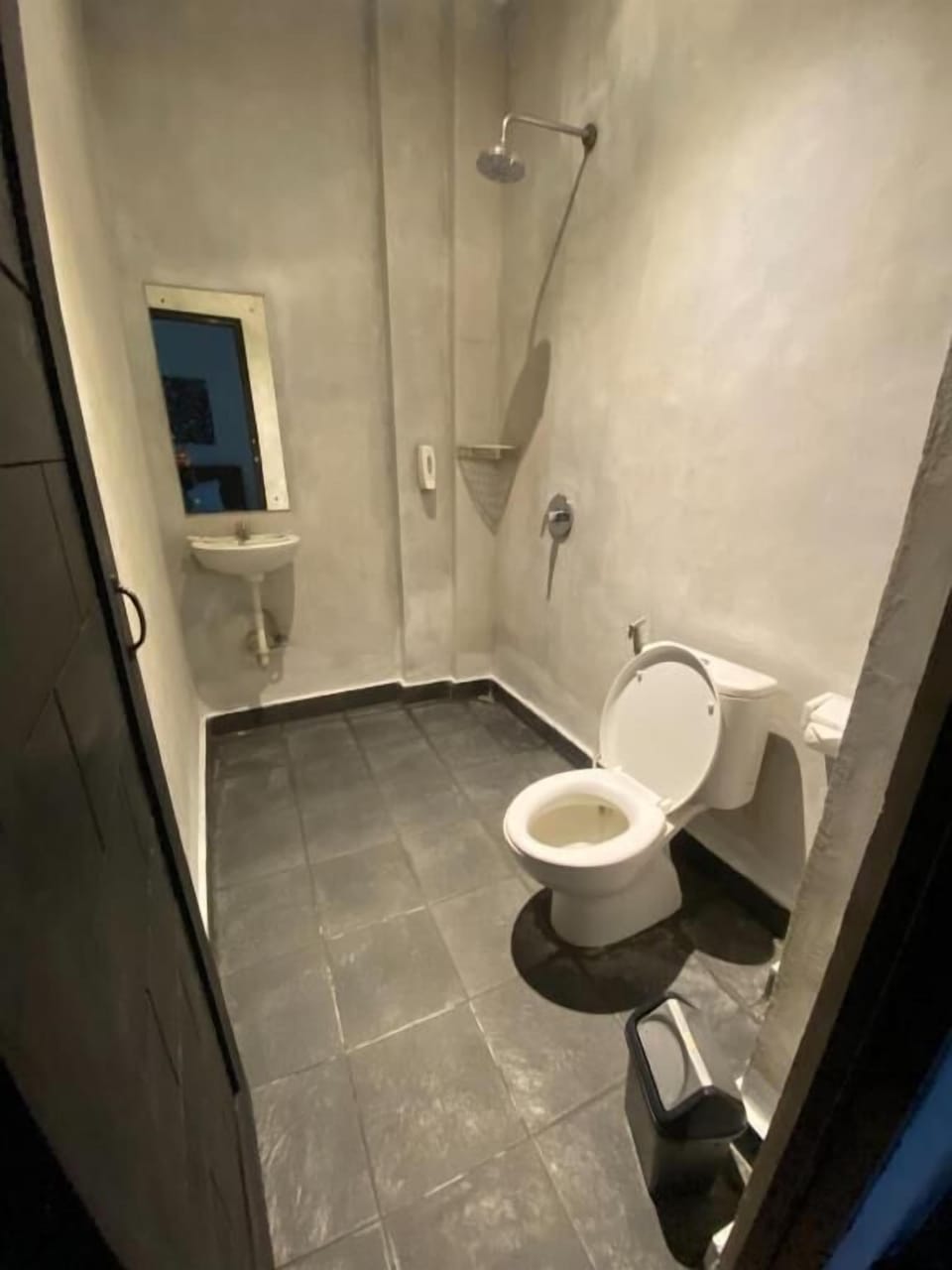 Standard Double Room | Bathroom