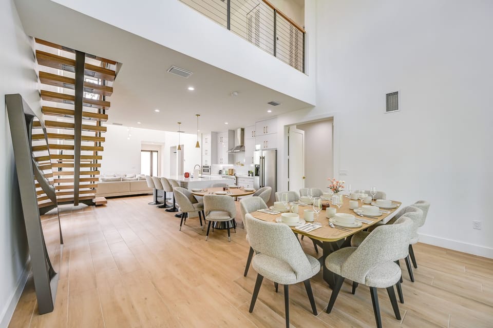 Dining Area | 1st Floor