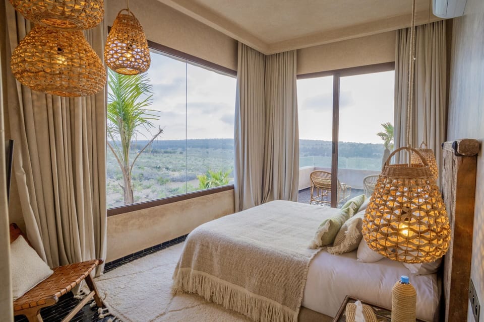 Deluxe Double Room, Private Bathroom (2) | Soundproofing, free WiFi