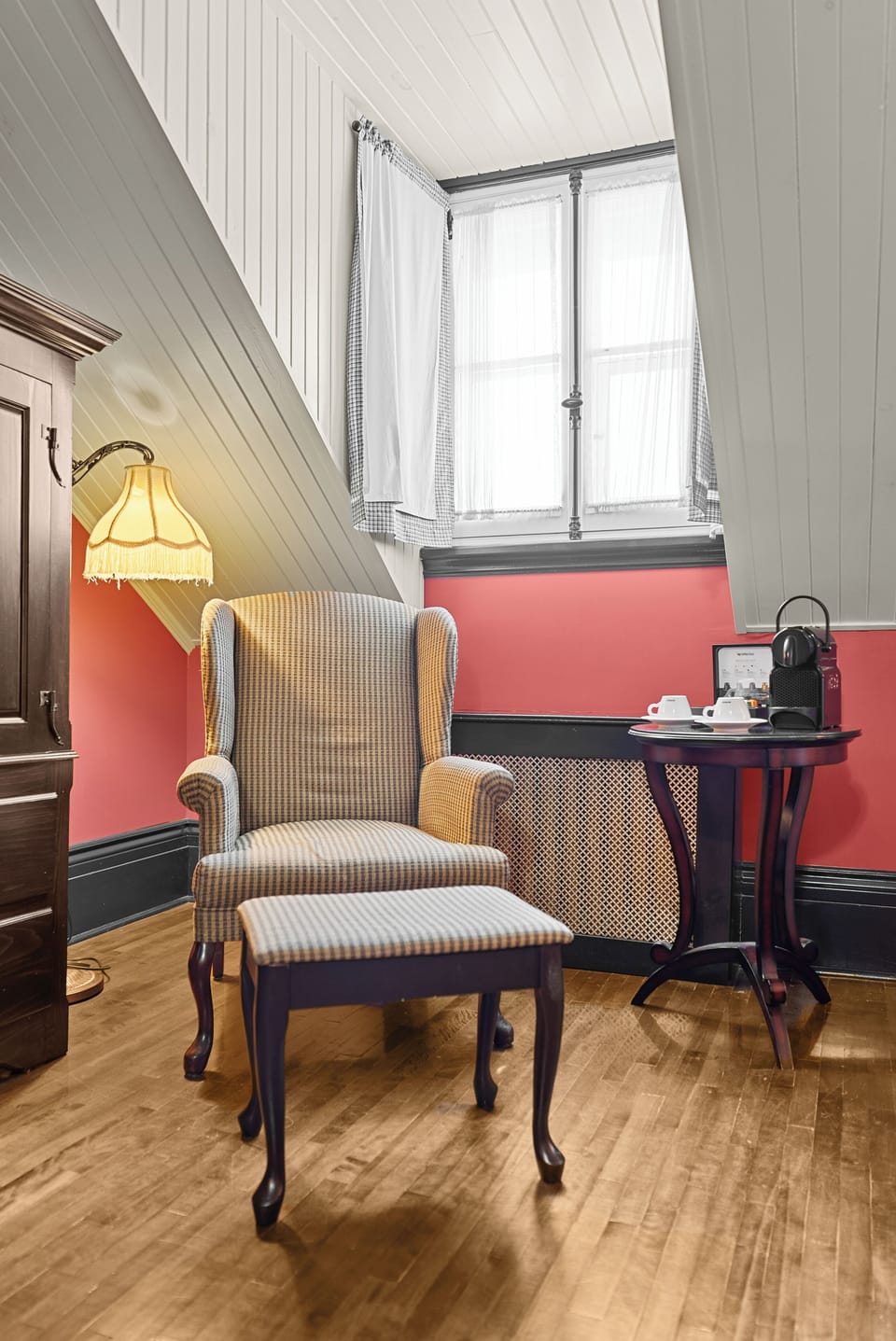 Superior Clos St-Louis - 4th floor, no elevator | Premium bedding, pillowtop beds, in-room safe, individually decorated
