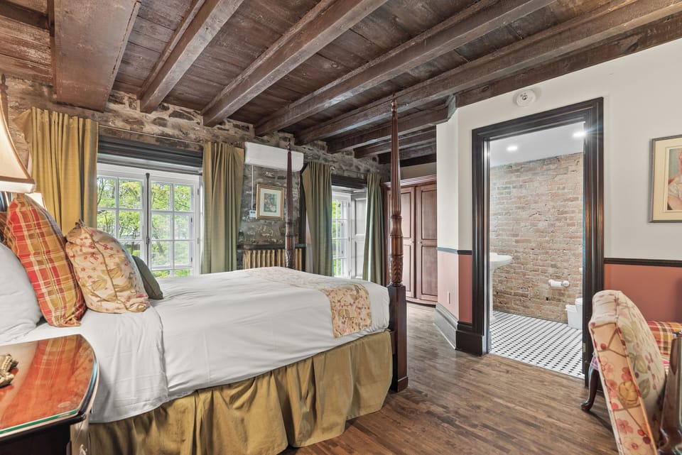 Classic Clos St-Louis - 3rd floor, no elevator | Premium bedding, pillowtop beds, in-room safe, individually decorated