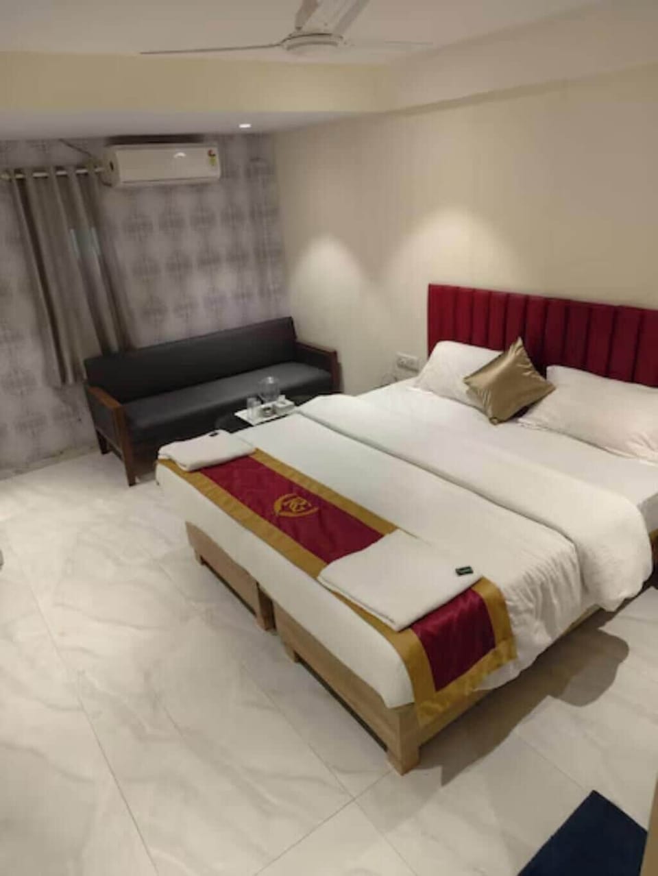 Deluxe Room | Bed sheets
