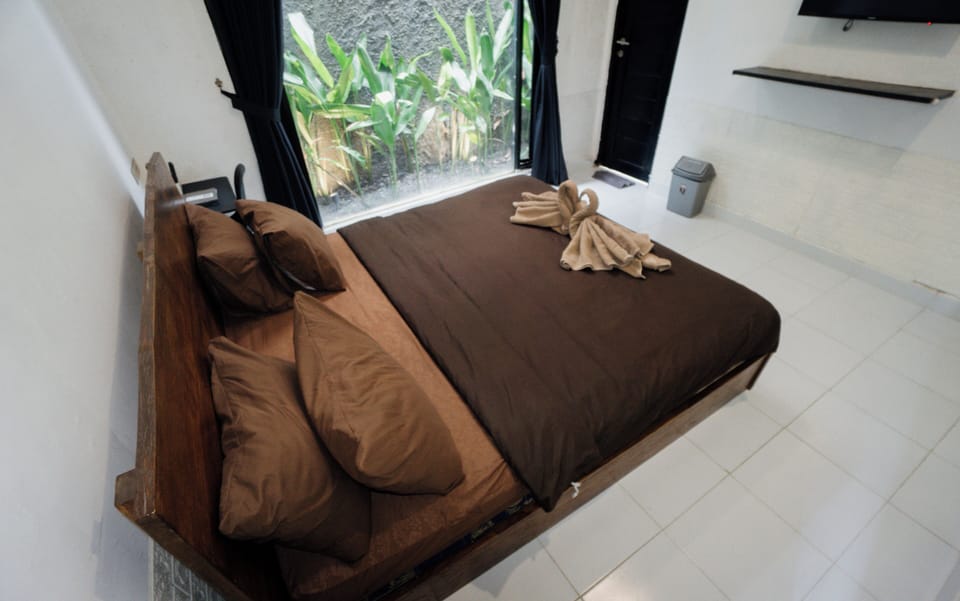 Deluxe Double Room, 1 Queen Bed, Non Smoking | Free WiFi