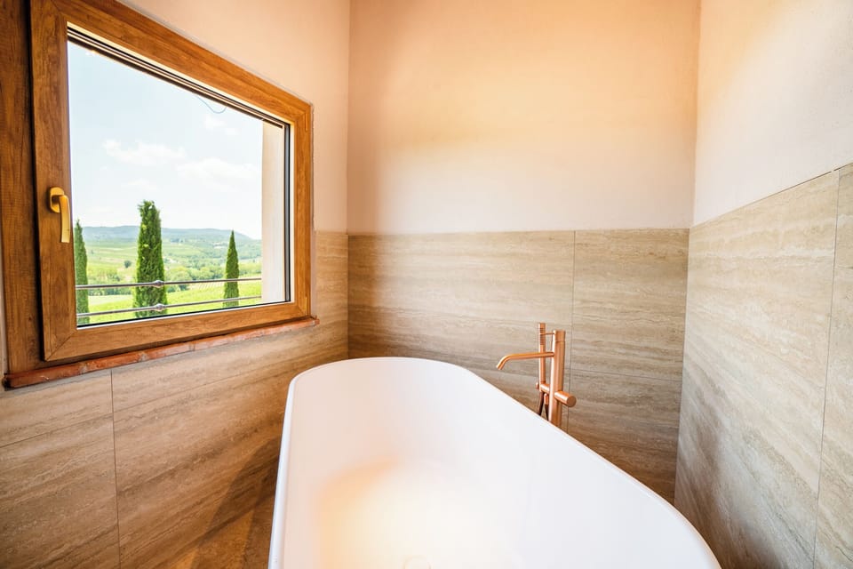 Signature Double Room, Balcony, Vineyard View | Bathroom | Free toiletries, hair dryer, bidet, towels