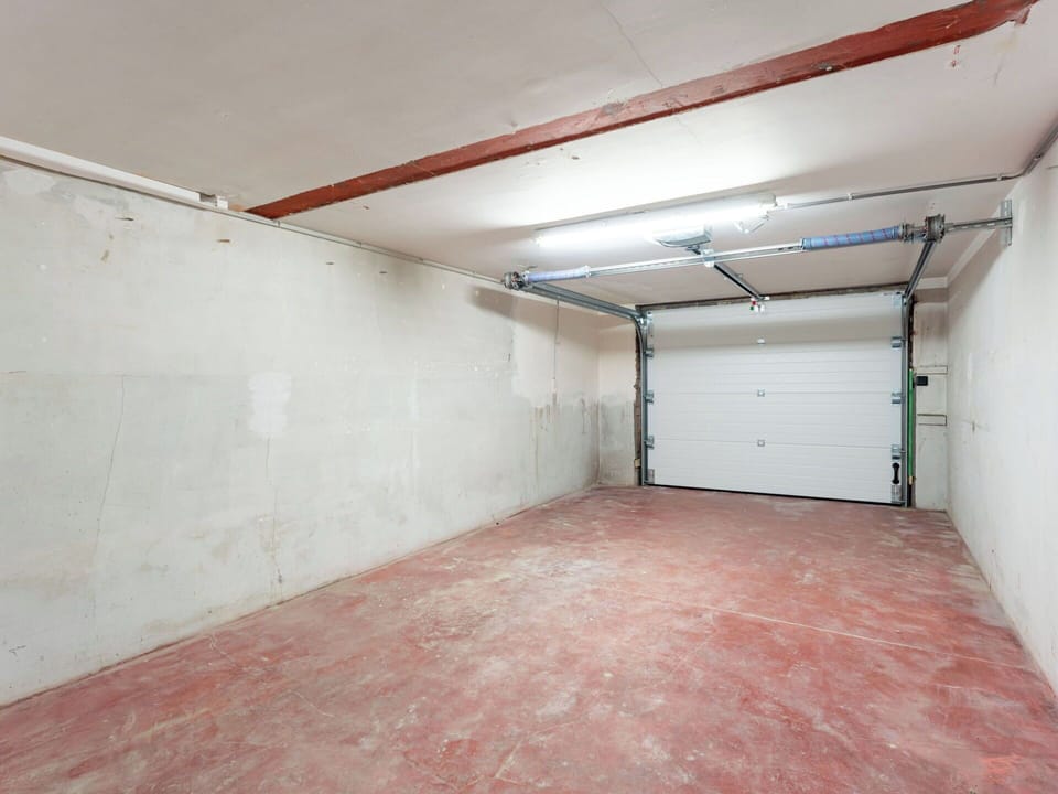 Floor, Flooring, Ceiling, Composite Material, Concrete, Basement, Garage, Plaster