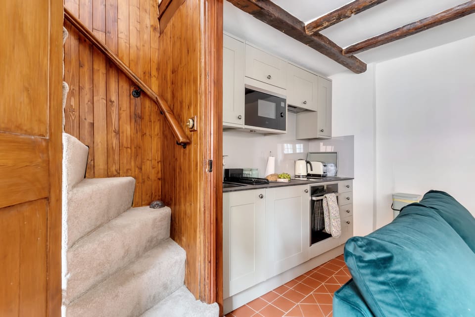 Channel View Norfolk winder staircase