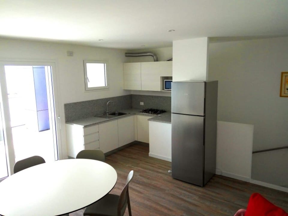 Apartment, 2 Bedrooms, Balcony, Ocean View | Interior