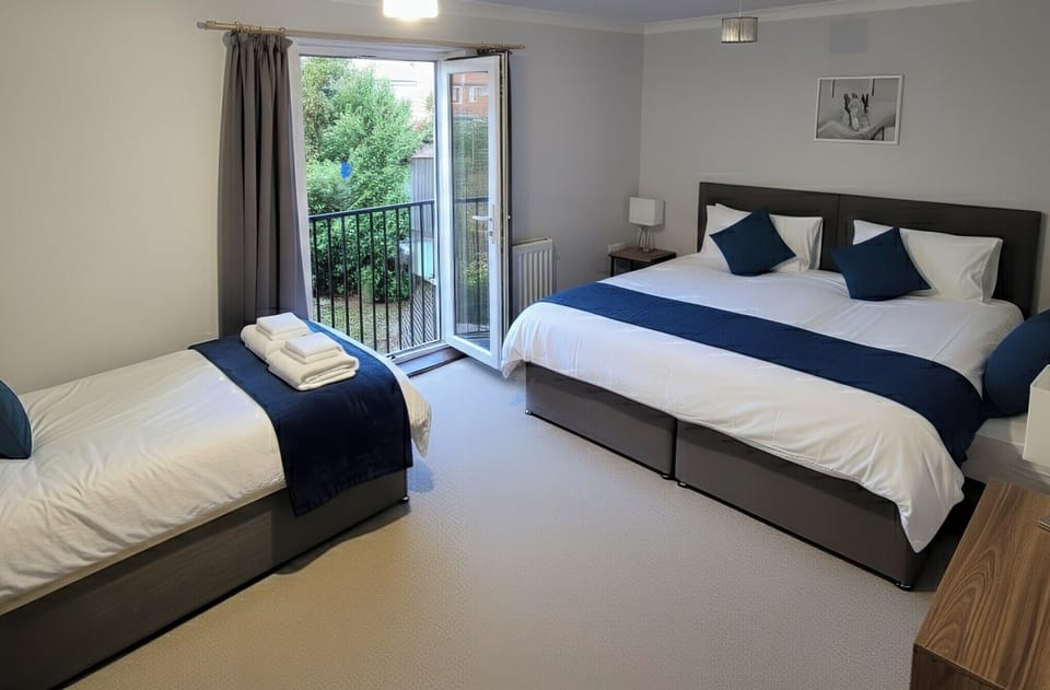 4 bedrooms, iron/ironing board, free WiFi, bed sheets