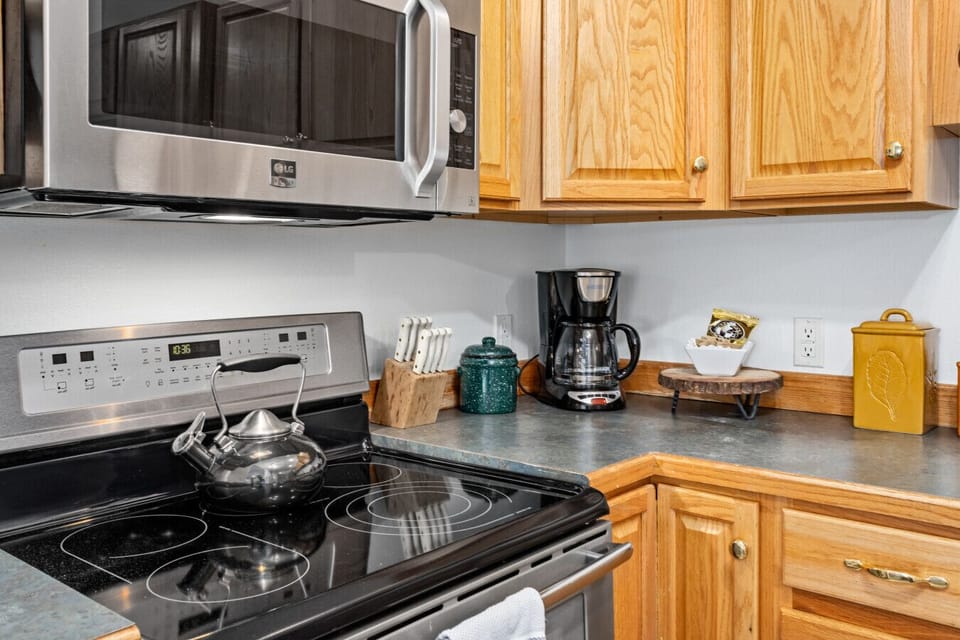 Fully equipped kitchen with everything needed for easy meals