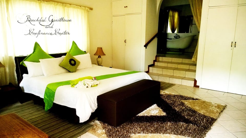 Basic Double Room | In-room safe, desk, free WiFi