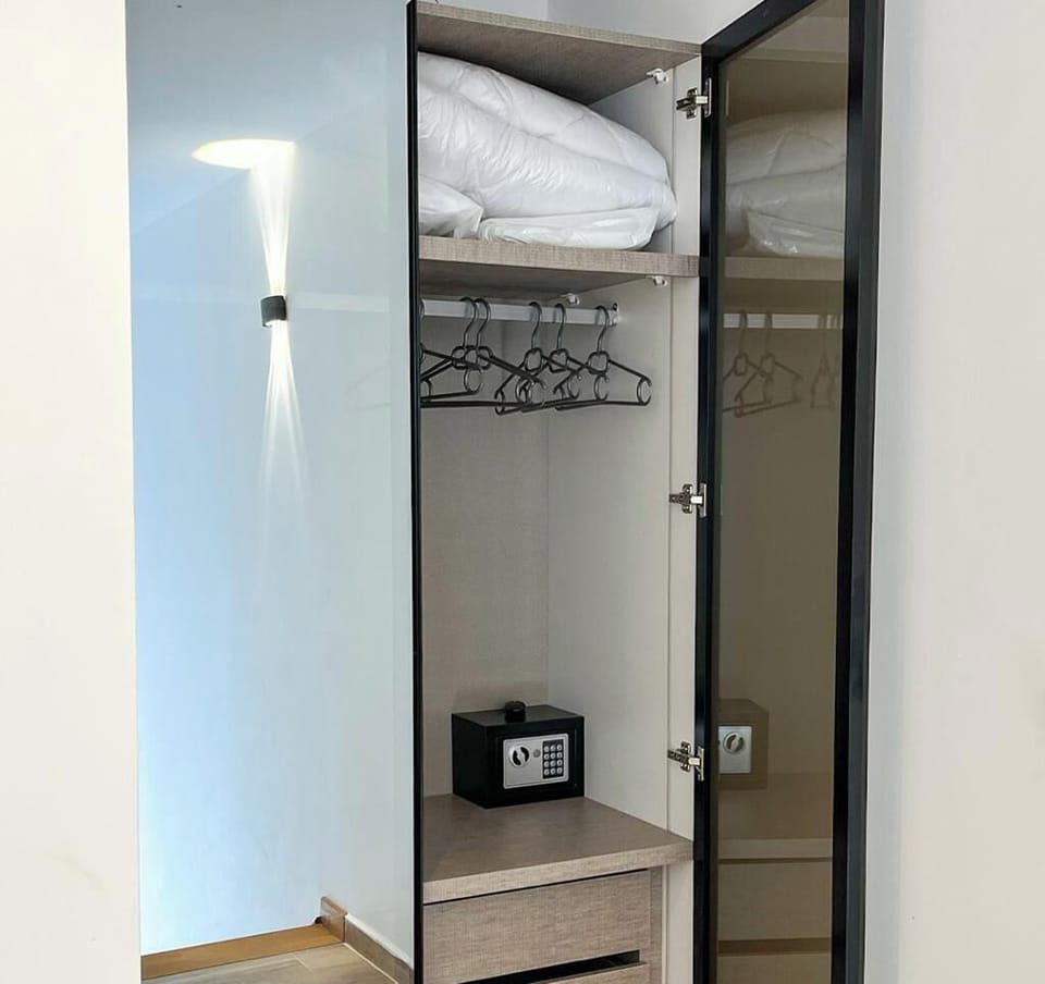 Classic Apartment, Ocean View | Interior