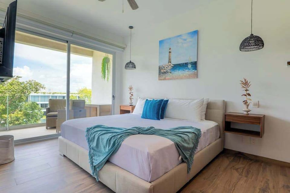 Second bedroom with a single/twin bed