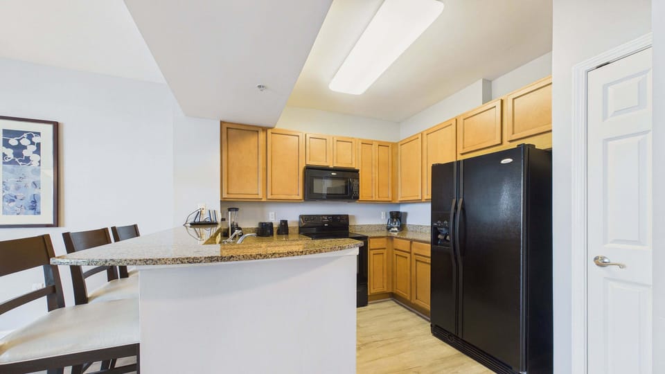 Fully applianced kitchen with all the cooking essentials