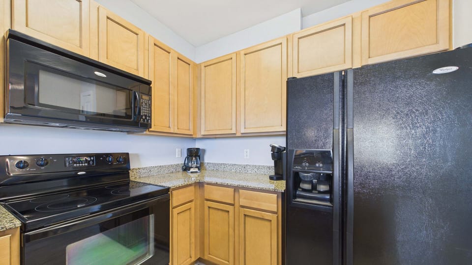 Fully applianced kitchen with all the cooking essentials