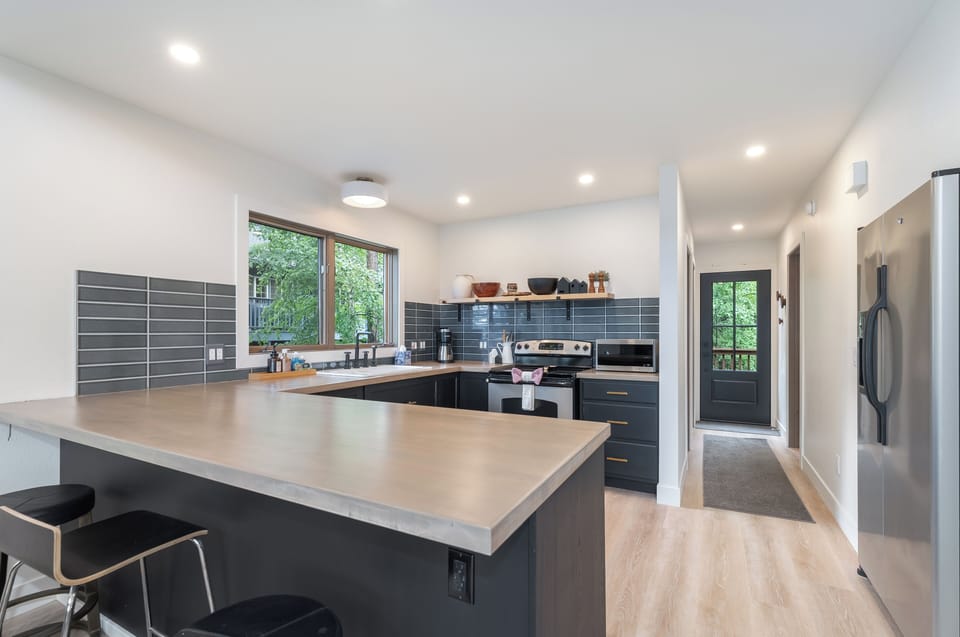 Fully equipped kitchen | Interior