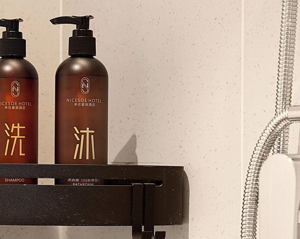 Superior Twin Room, City View | Bathroom | Free toiletries, hair dryer, slippers, towels