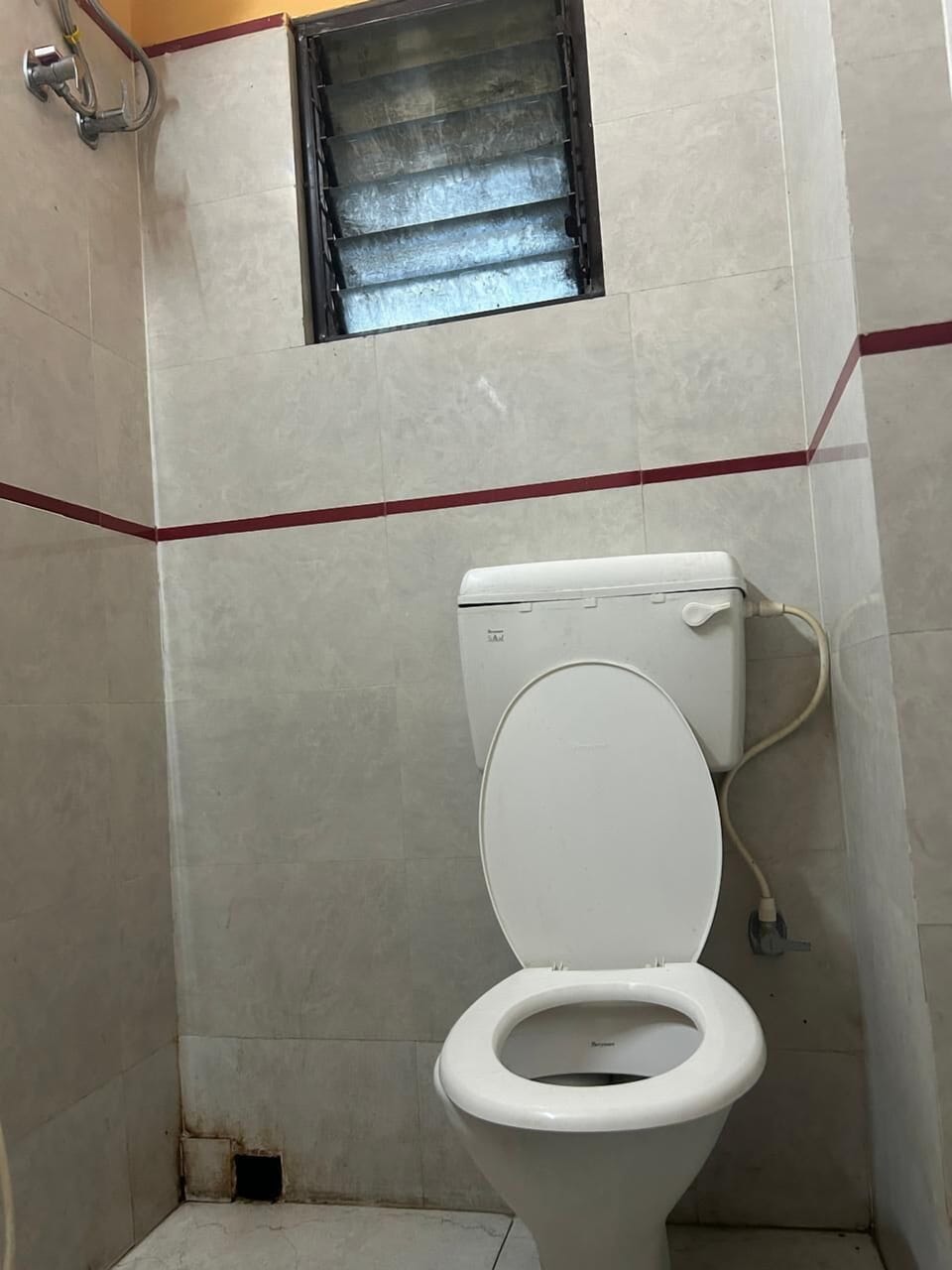 Standard Room | Bathroom | Free toiletries, towels, soap, shampoo