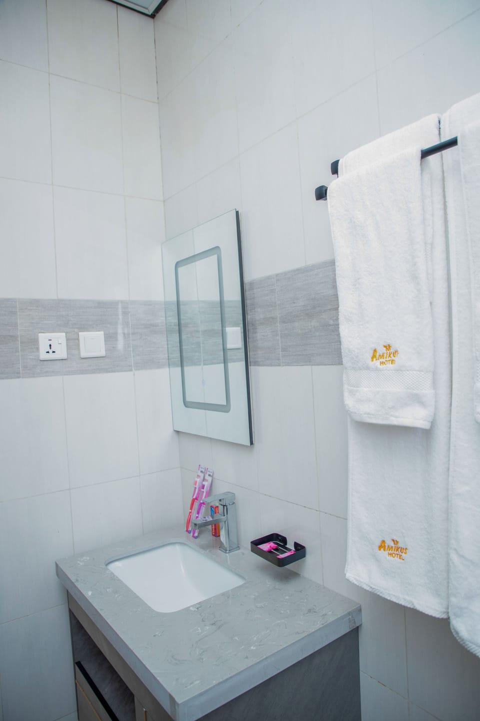 Standard Double or Twin Room, Mountain View | Bathroom | Hair dryer, slippers, bidet, towels