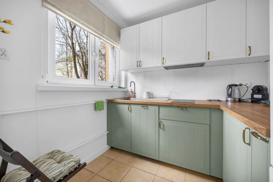 Studio for 3 Guests Located in the Center of Warsaw | Book Now with RENTUJEMY.COM