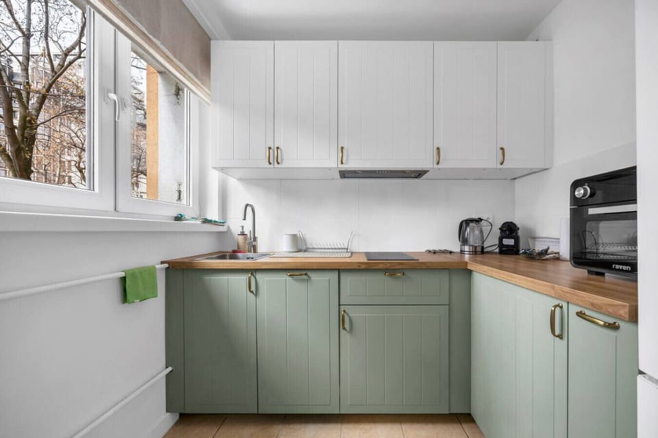 Studio for 3 Guests Located in the Center of Warsaw | Book Now with RENTUJEMY.COM