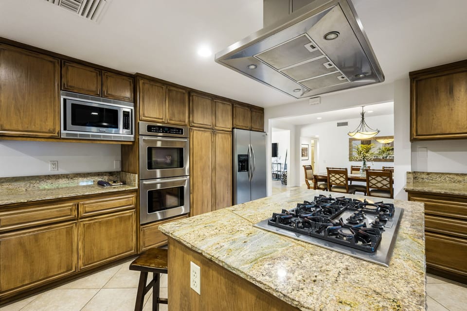 House | 4 bedrooms, high-speed internet