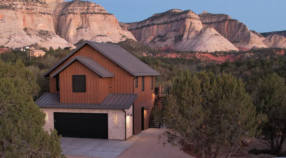 Exterior Mountain View