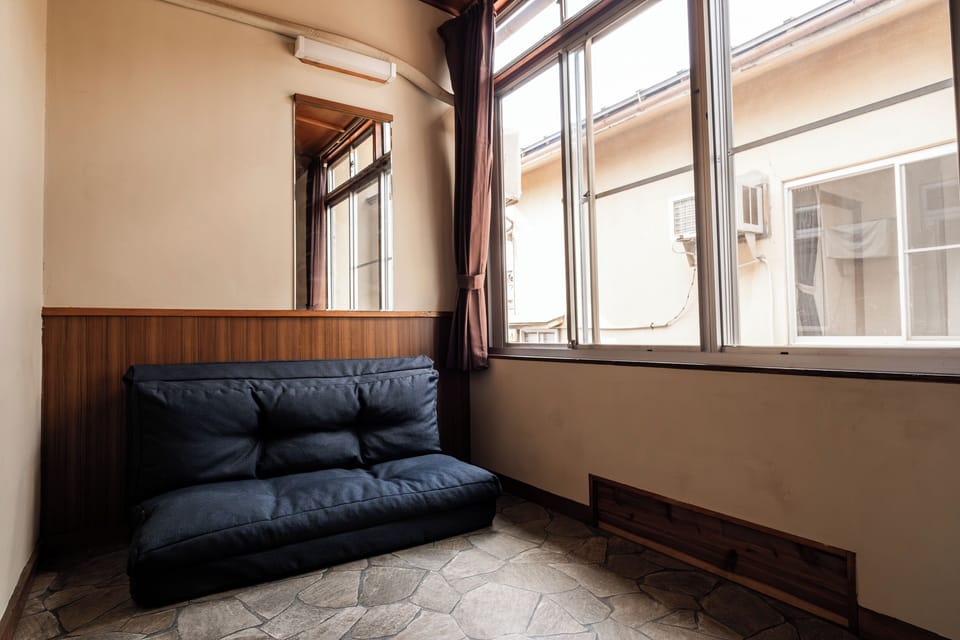 Premium bedding, down comforters, free WiFi, bed sheets