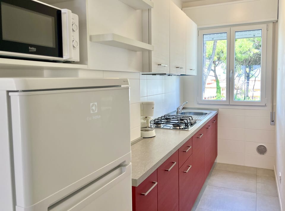 Apartment, 2 Bedrooms, Balcony, City View | Interior