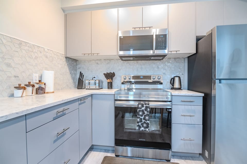 Fully equipped kitchen with charming elements, perfect for home-cooked meals and entertaining