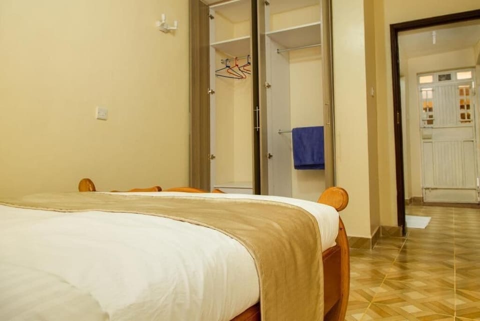 Deluxe Double Room, Balcony, Courtyard View | Desk, laptop workspace, blackout drapes, soundproofing