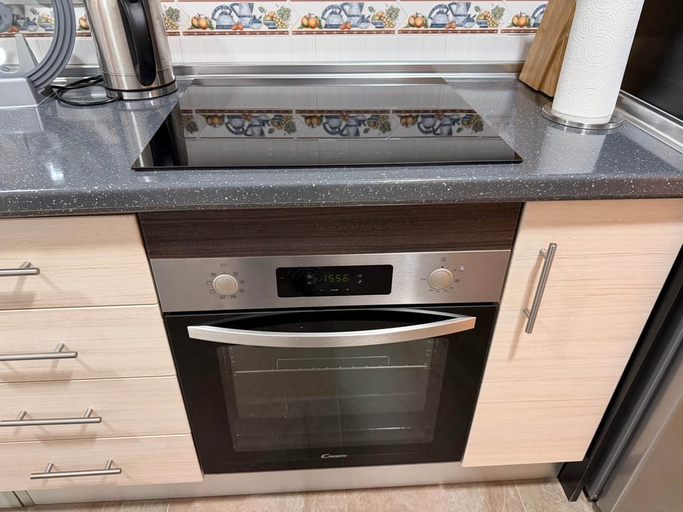 Kitchen Oven