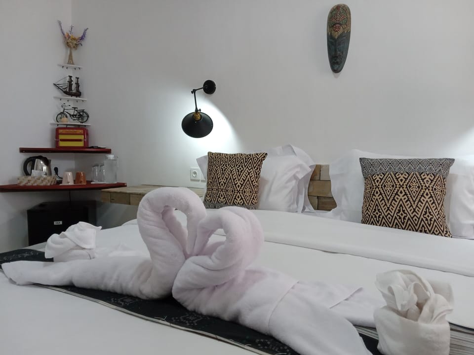 Classic Double Room, Pool View | In-room safe, iron/ironing board (on request), WiFi (free), bed sheets