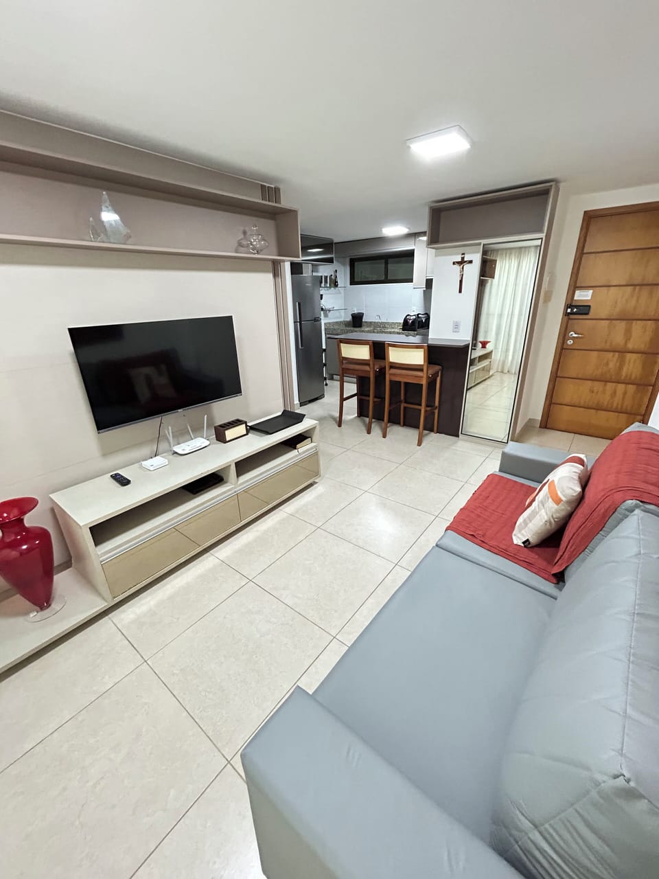Apartment | Living room | 40-inch Smart TV with digital channels