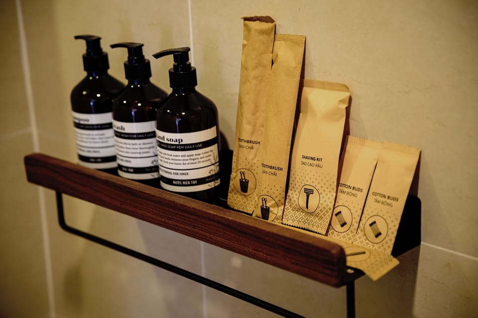Bathroom amenities