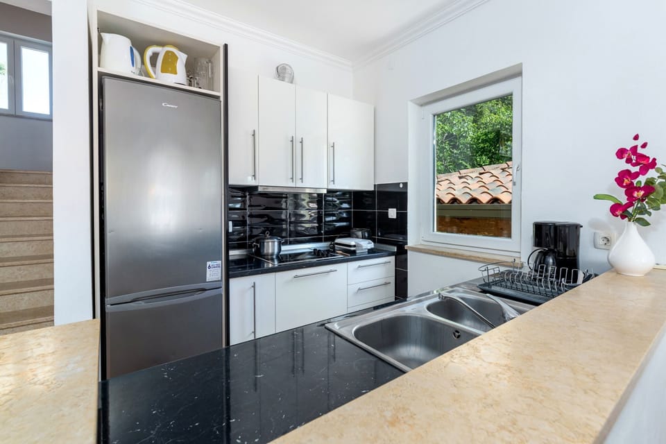Family House, 4 Bedrooms, Microwave (Villa Ester - Private Pool Escape for) | Private kitchen
