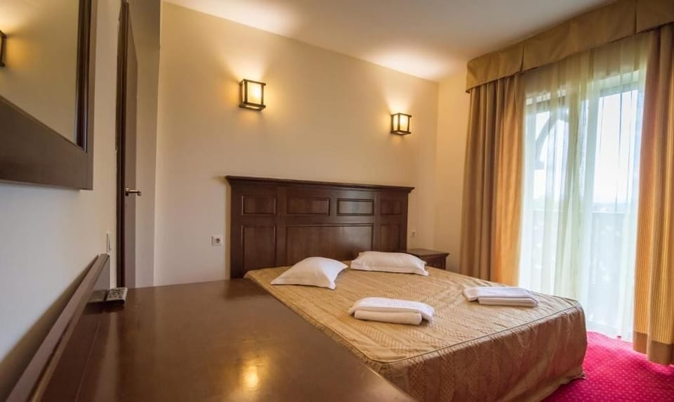 Double Room, Balcony, City View | Free WiFi