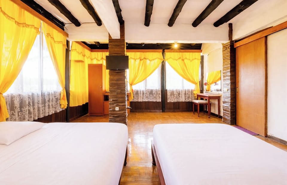 Family Double Room, 1 Bedroom, Courtyard View | Free WiFi, bed sheets