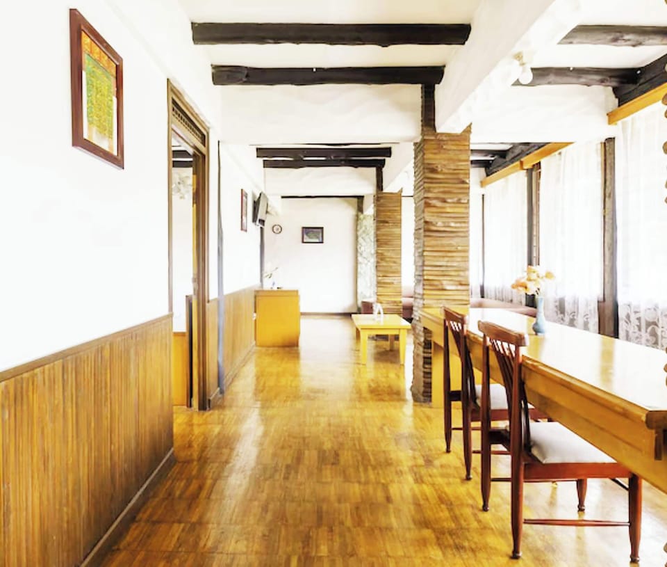 Family Double Room, 1 Bedroom, Courtyard View | Free WiFi, bed sheets