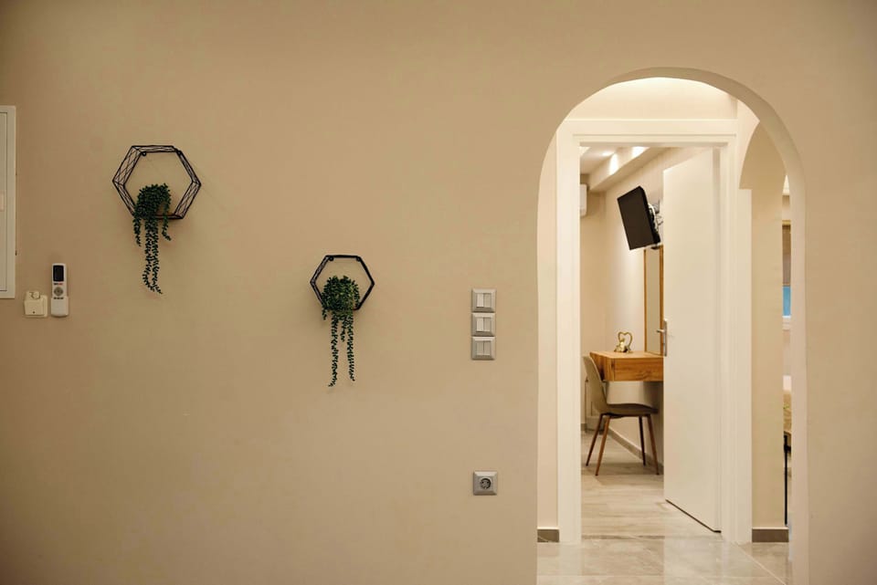 Charming interior archway leading to the villa’s private rooms