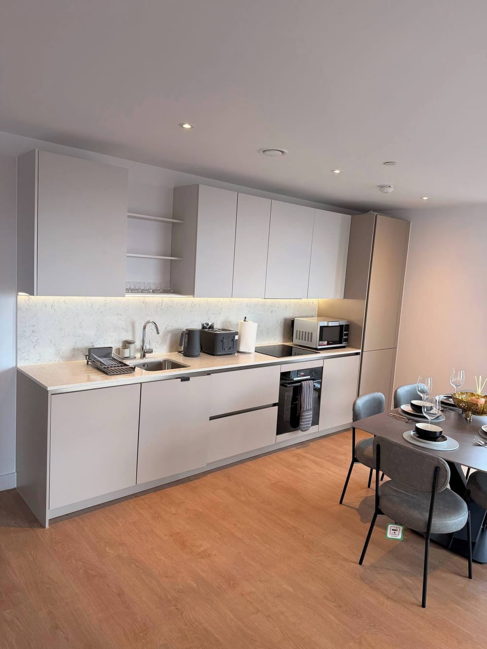 Apartment, 2 Bedrooms, Accessible | Private kitchen