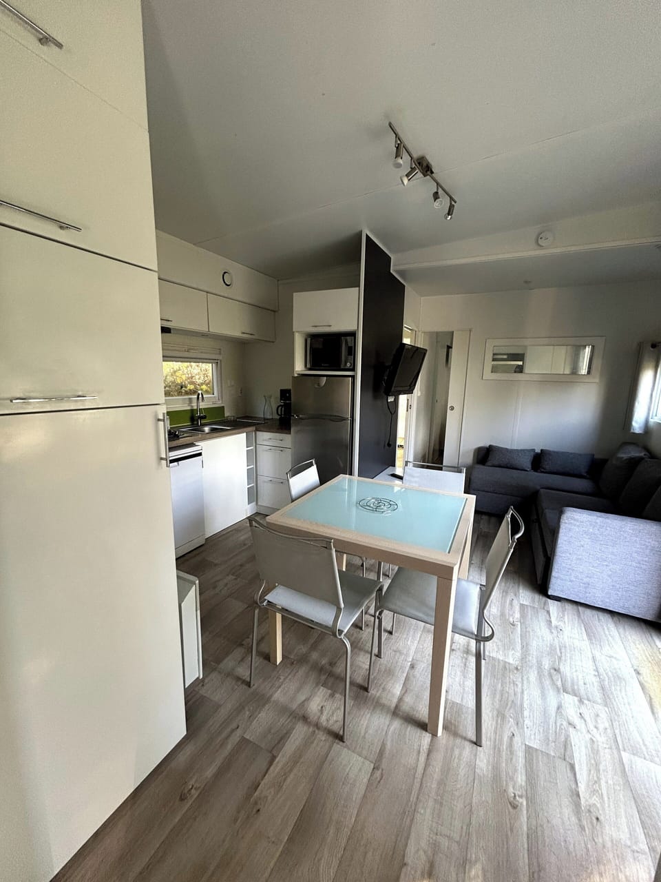 Deluxe Cottage, 3 Bedrooms | Living area