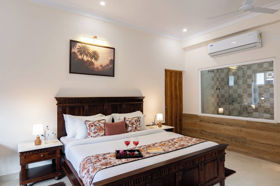 Deluxe Triple Room | Iron/ironing board, WiFi (free)