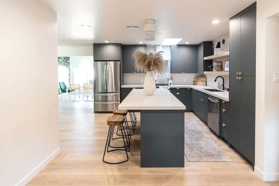 Oversized kitchen island